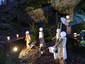 Waldadvent in der Fatima-Grotte (© Karl-Franz Thiede)